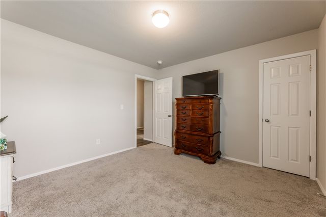 995 Jennifer Ann Lane, Elkins, AR 72727