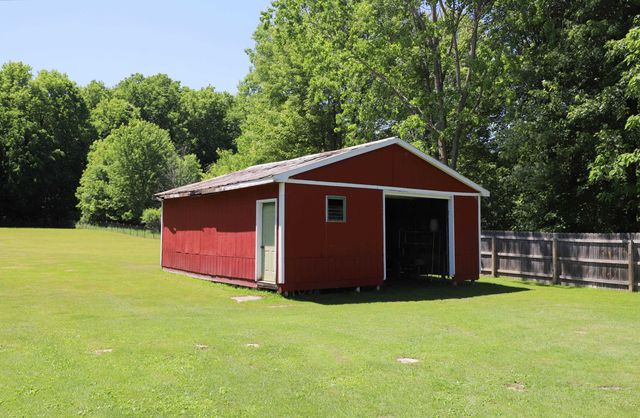 6285 Chicago Road, Flushing, MI 48433
