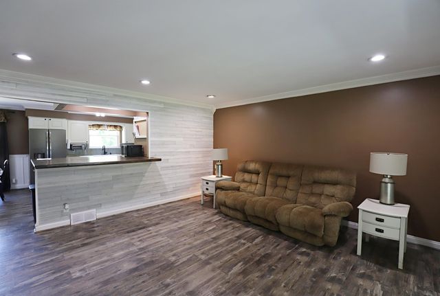 6285 Chicago Road, Flushing, MI 48433