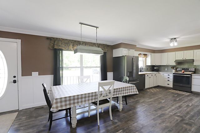 6285 Chicago Road, Flushing, MI 48433