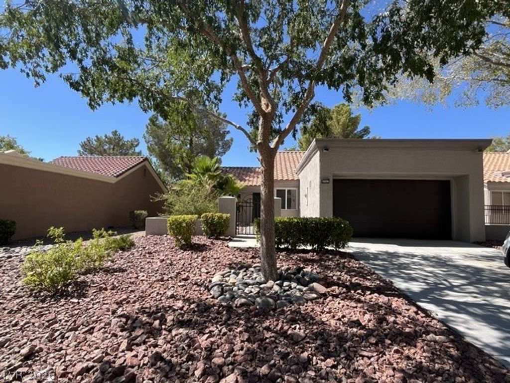 8541 Millsboro Drive, Las Vegas, NV 89134 — photo 2