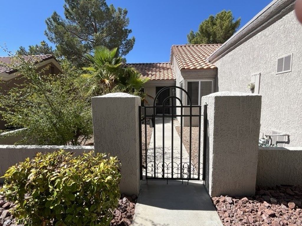 8541 Millsboro Drive, Las Vegas, NV 89134 — photo 3