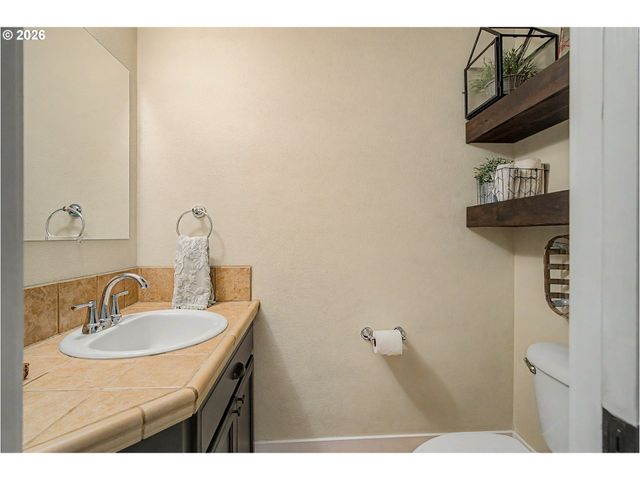 22230 Sw SEQUOIA Ter, Sherwood, OR 97140