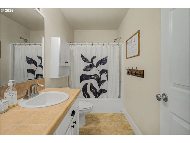 22230 Sw SEQUOIA Ter, Sherwood, OR 97140