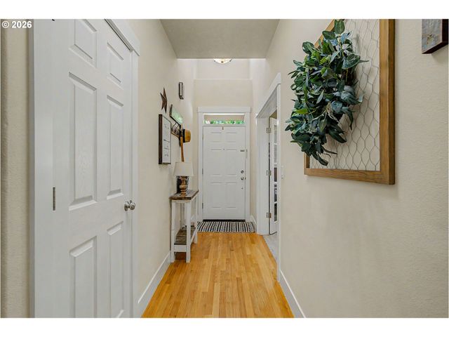 22230 Sw SEQUOIA Ter, Sherwood, OR 97140