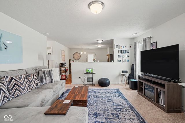 6459 Pinebark Place, Indianapolis, IN 46217