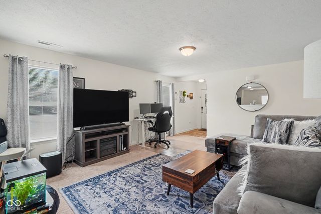 6459 Pinebark Place, Indianapolis, IN 46217