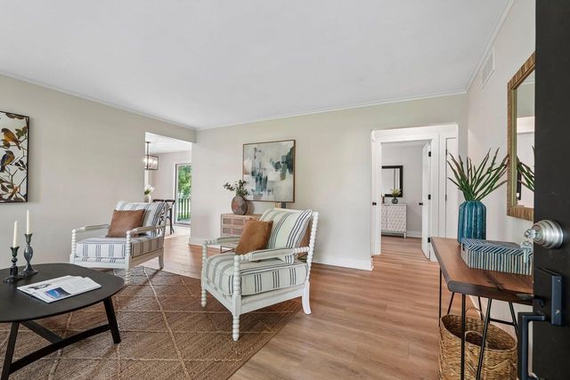 2565 El Rancho DRIVE, Brookfield, WI 53005