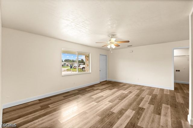 1274 Pondella CIR, North Fort Myers, FL 33903