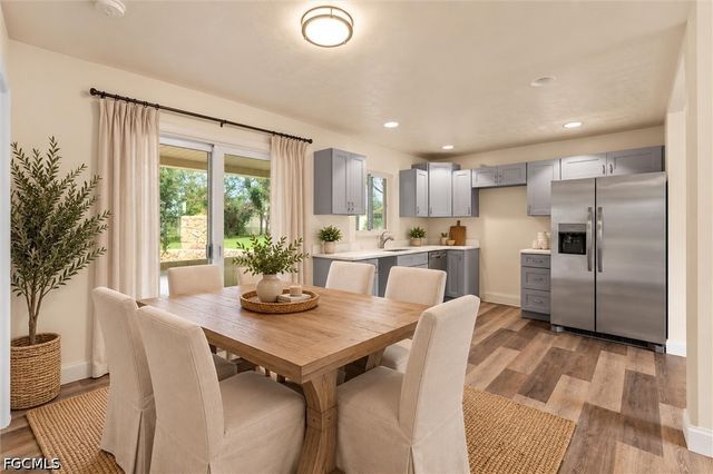 1274 Pondella CIR, North Fort Myers, FL 33903