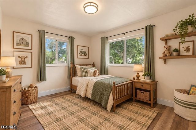 1274 Pondella CIR, North Fort Myers, FL 33903