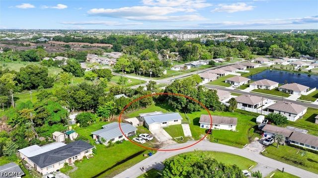 1274 Pondella CIR, North Fort Myers, FL 33903