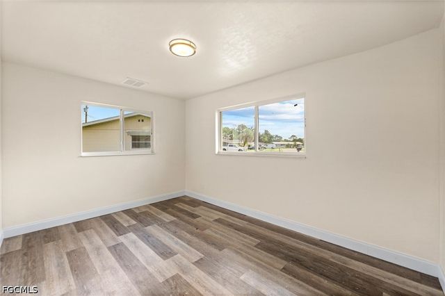1274 Pondella CIR, North Fort Myers, FL 33903