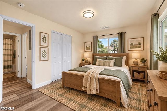 1274 Pondella CIR, North Fort Myers, FL 33903