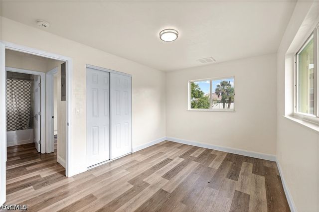 1274 Pondella CIR, North Fort Myers, FL 33903