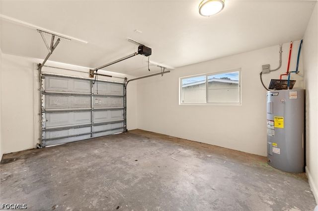 1274 Pondella CIR, North Fort Myers, FL 33903