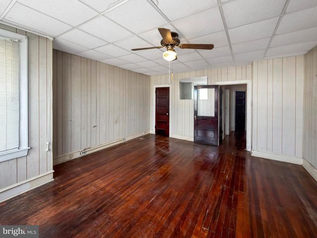 6144 CATHARINE ST, Philadelphia, PA 19143