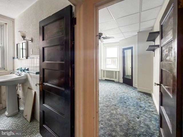 6144 CATHARINE ST, Philadelphia, PA 19143