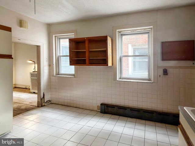 6144 CATHARINE ST, Philadelphia, PA 19143