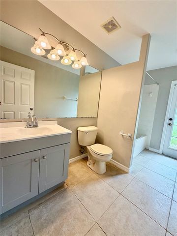 10146 BLOOMFIELD HILLS DRIVE, Seffner, FL 33584