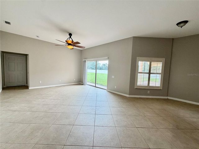 10146 BLOOMFIELD HILLS DRIVE, Seffner, FL 33584