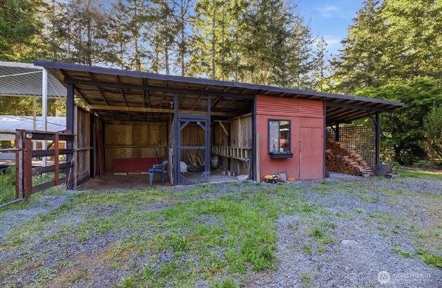 34116 50th Avenue E, Eatonville, WA 98328