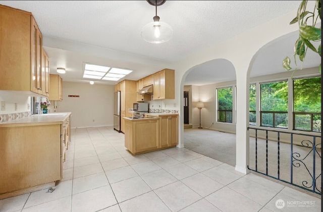 34116 50th Avenue E, Eatonville, WA 98328