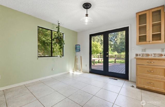 34116 50th Avenue E, Eatonville, WA 98328