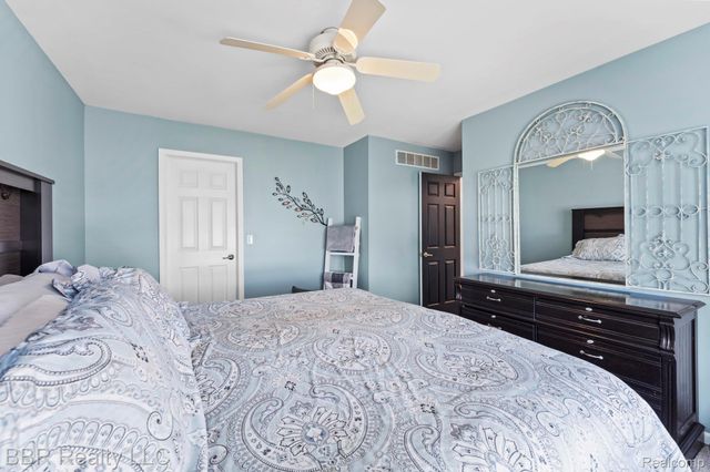 20704 Busenbark Lane, Brownstown Charter Township, MI 48183
