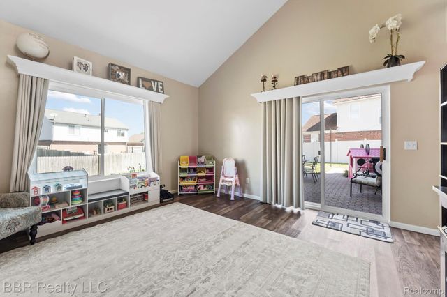 20704 Busenbark Lane, Brownstown Charter Township, MI 48183