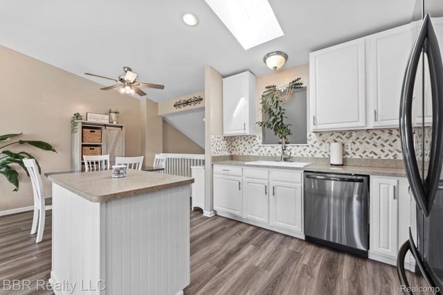 20704 Busenbark Lane, Brownstown Charter Township, MI 48183