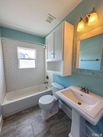 321 Bledsoe Avenue, Raleigh, NC 27601