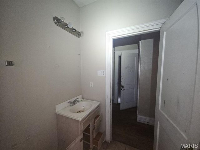 4126 S Grand Boulevard, St Louis, MO 63118