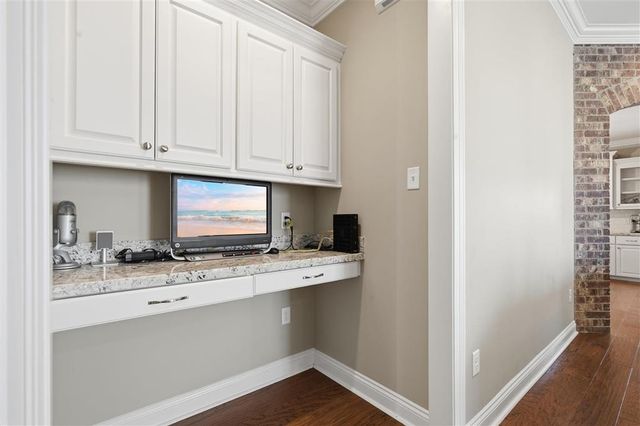 2501 South View Drive, Lake Charles, LA 70605