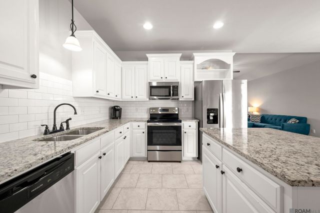 7728 Amite Springs Dr, Denham Springs, LA 70726