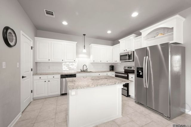 7728 Amite Springs Dr, Denham Springs, LA 70726