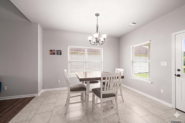 7728 Amite Springs Dr, Denham Springs, LA 70726