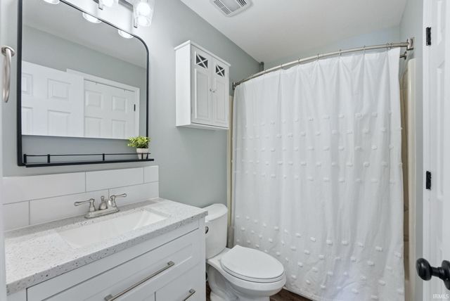 1409 Davidson Court, Auburn, IN 46706