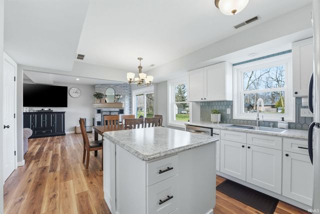 1409 Davidson Court, Auburn, IN 46706