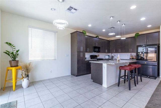 10048 Spelter Street, Las Vegas, NV 89183