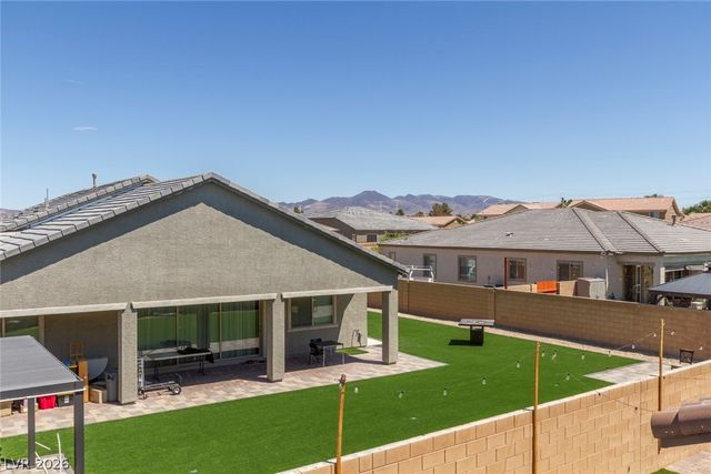 10048 Spelter Street, Las Vegas, NV 89183