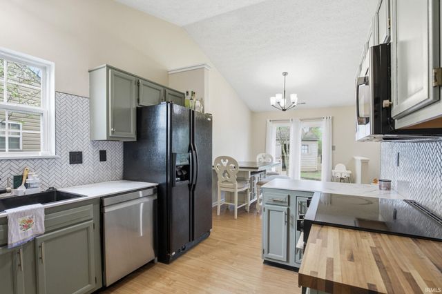 8449 Southern Springs Boulevard, Indianapolis, IN 46237