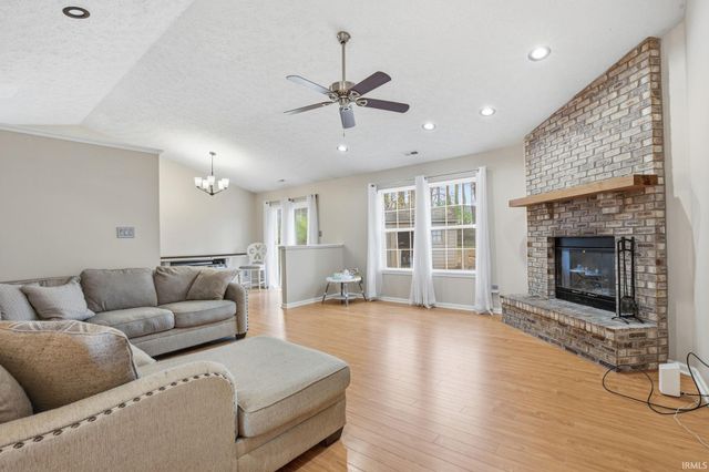 8449 Southern Springs Boulevard, Indianapolis, IN 46237