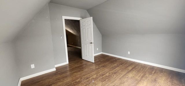 935 W Greenfield AVENUE, Milwaukee, WI 53204