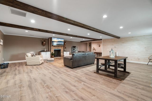 1407 Ellis Woods Loop, Sevierville, TN 37876