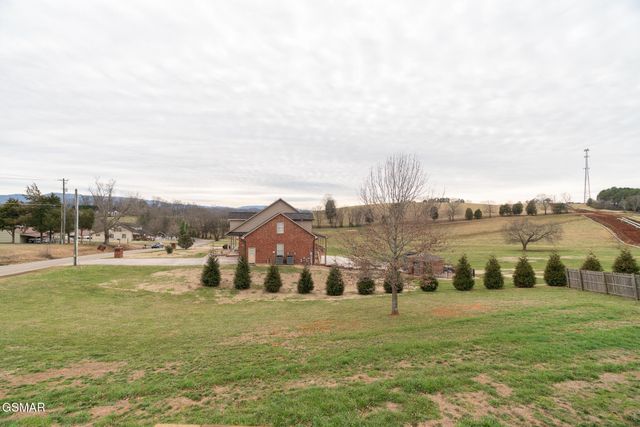 1407 Ellis Woods Loop, Sevierville, TN 37876