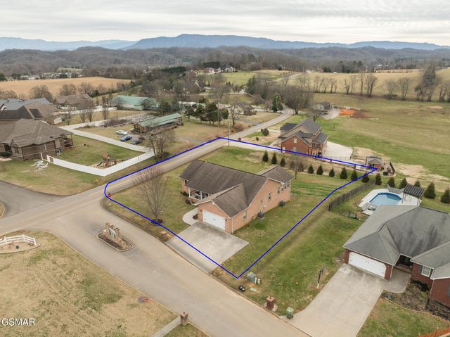 1407 Ellis Woods Loop, Sevierville, TN 37876