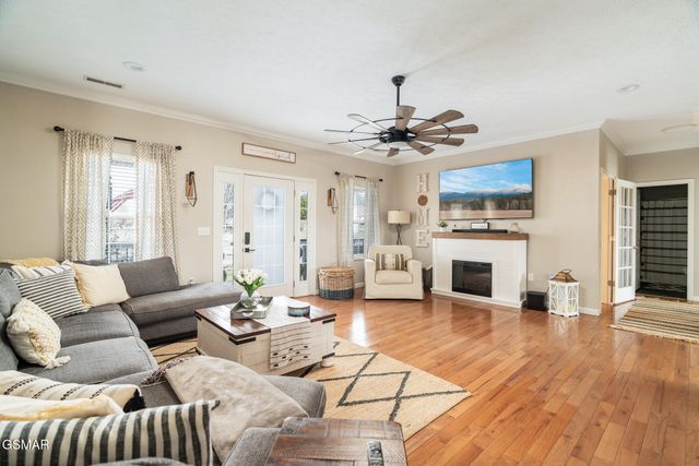 1407 Ellis Woods Loop, Sevierville, TN 37876