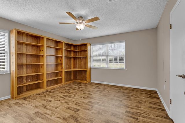 265 S FM 271, Bonham, TX 75418