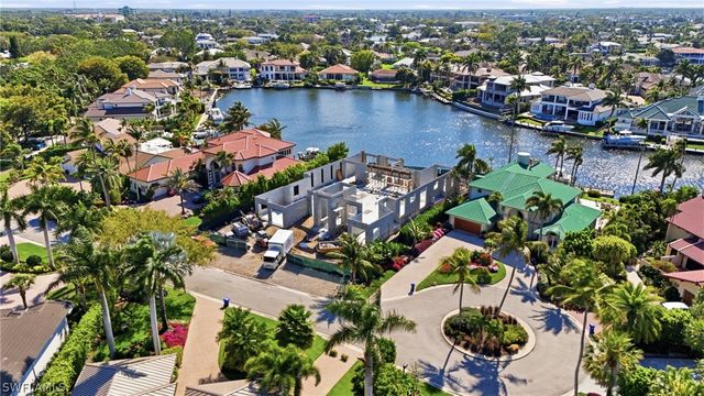 310 Pirates Bight, Naples, FL 34103